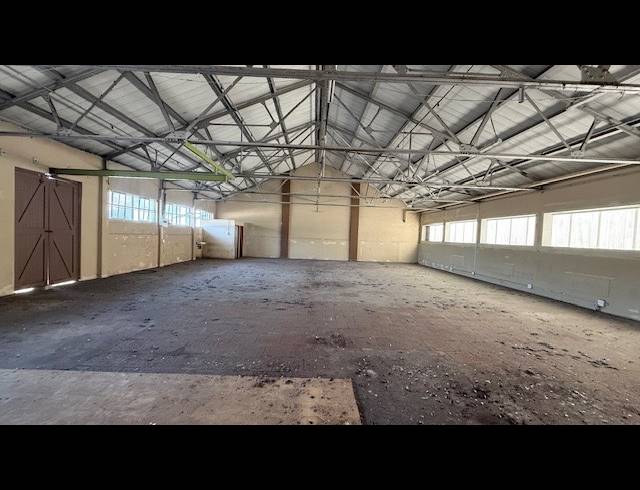 830M² WAREHOUSE TO LET IN STAMFORD HILL